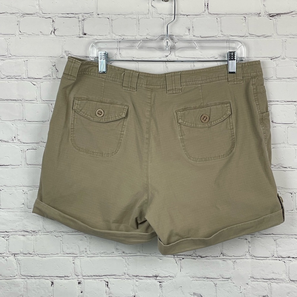 Nike ACG Ripstop Hiking Shorts Tan Mid Rise Cuffed Stretch Casual Size 14 - Picture 2 of 12